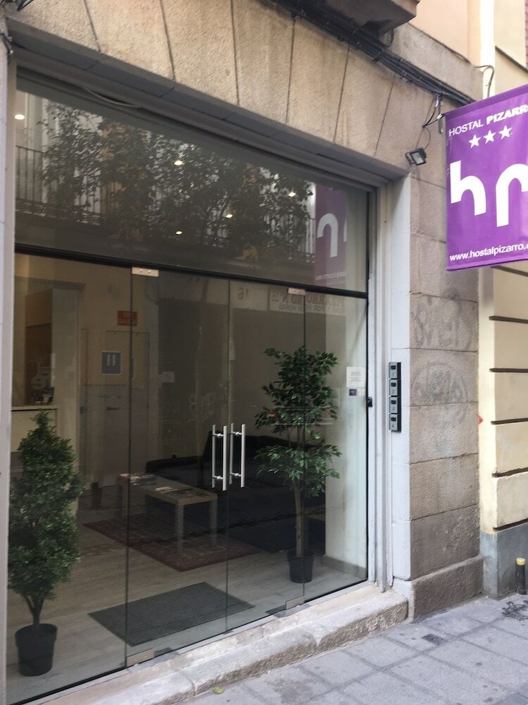 Фото Hostal Pizarro