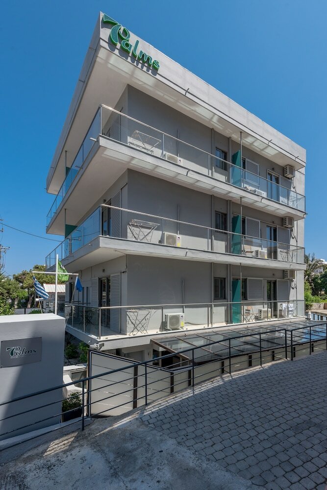 Фото 7 Palms Hotel Apartments