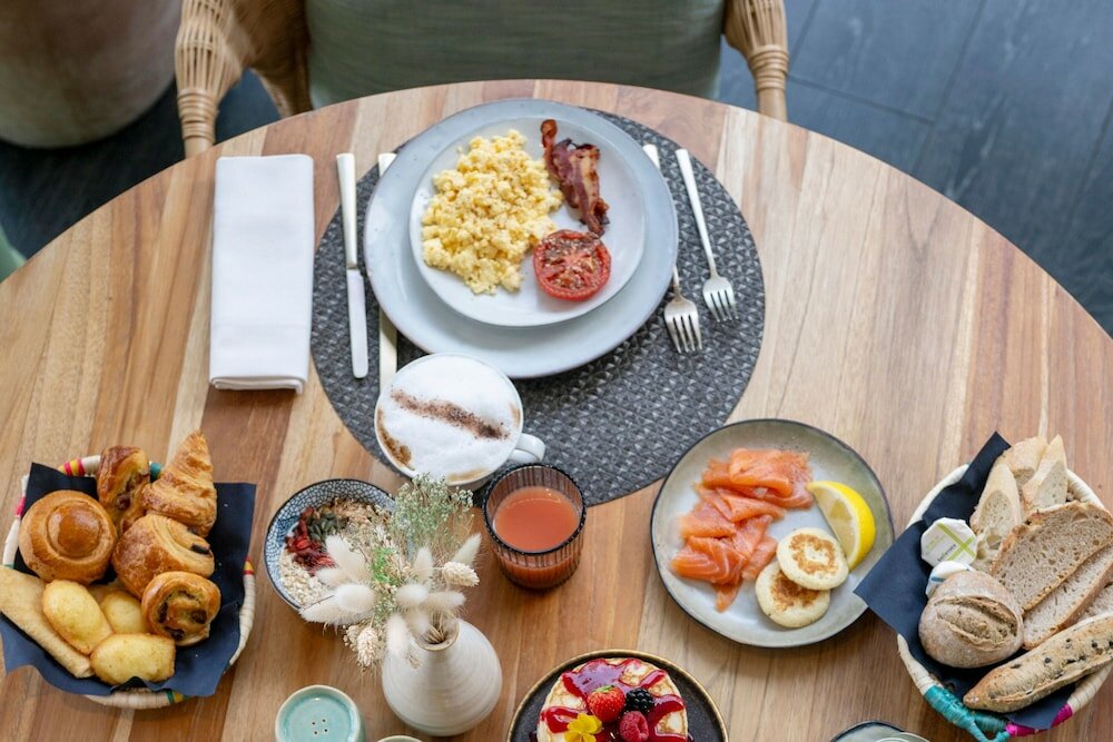 Фото Renaissance Paris Arc de Triomphe Hôtel