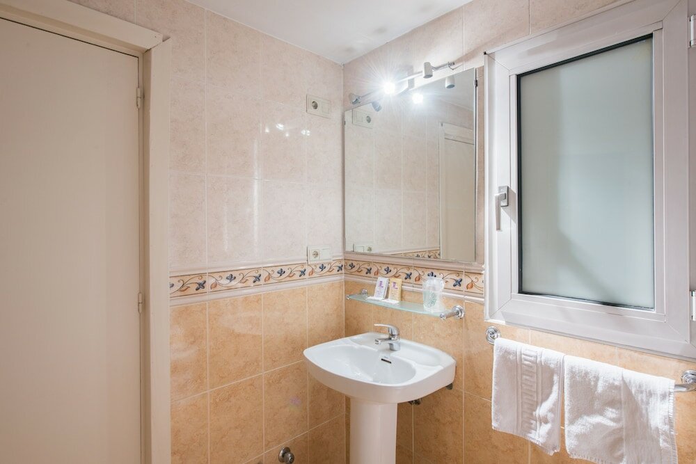 Фото Hostal El Ciervo