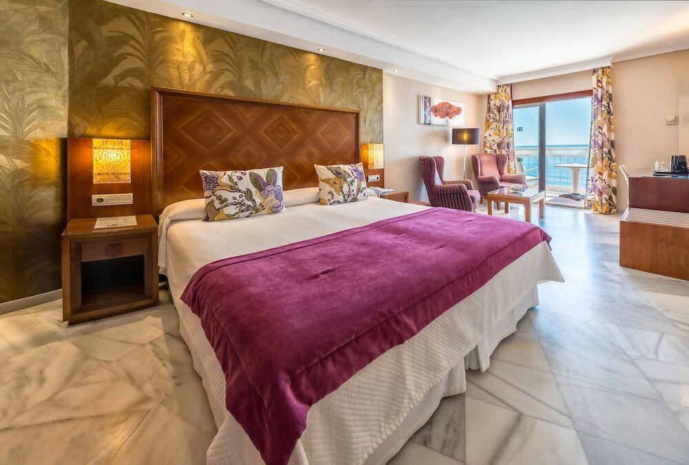 Фото Hotel Balcón de Europa