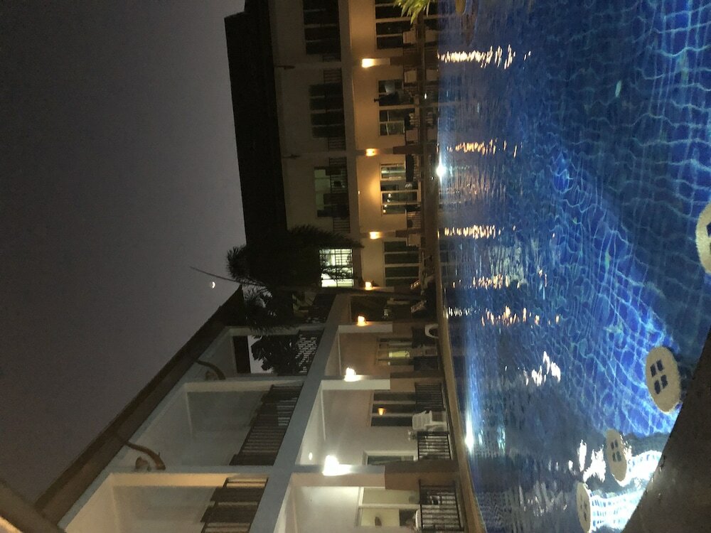 Фото Nadivana Serviced Apartments