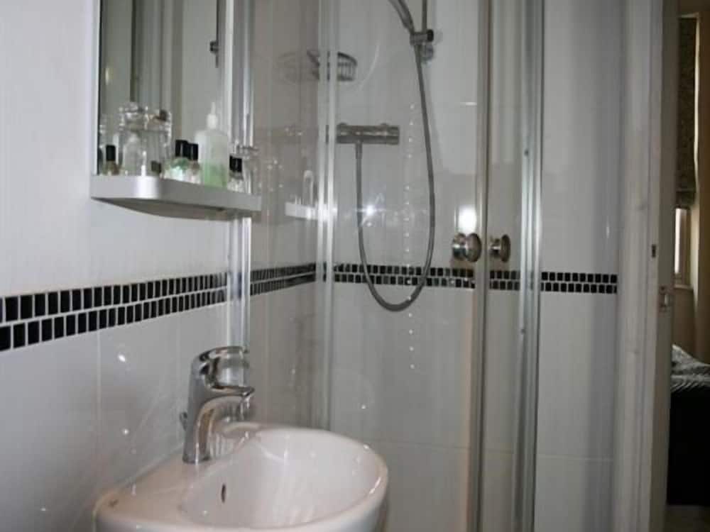 Фото Grand Pier Guest House