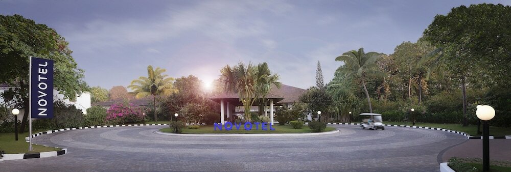 Фото Novotel Goa Dona Sylvia Resort Hotel