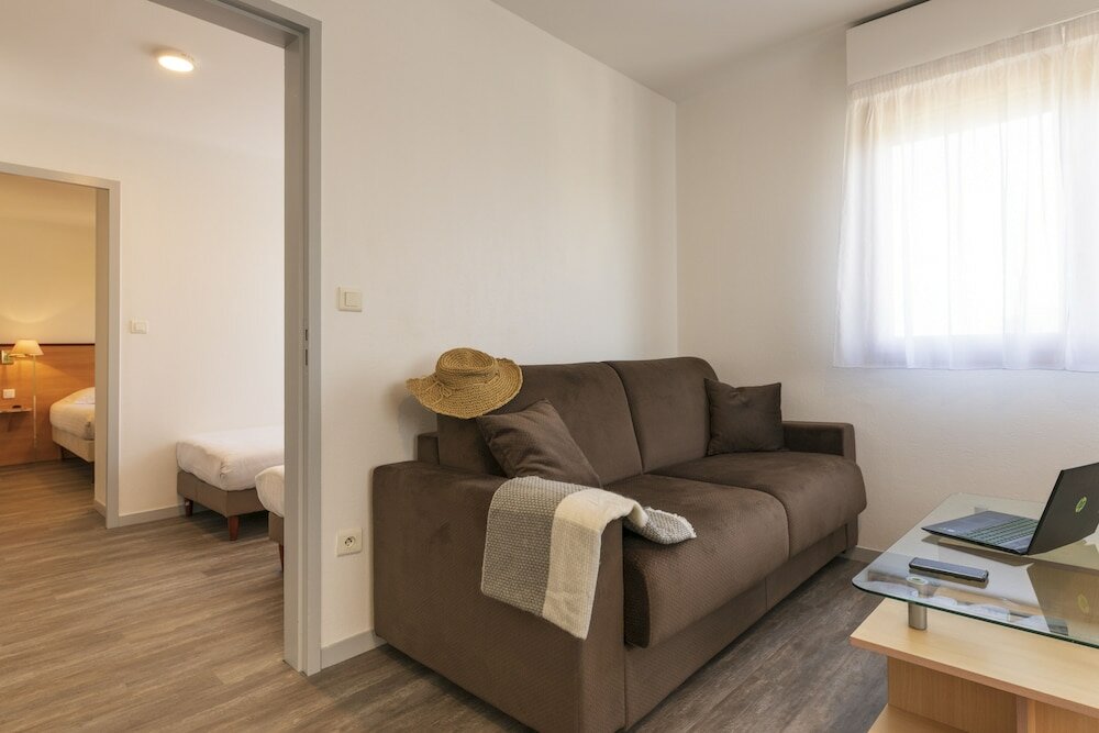 Фото Cerise Nantes La Beaujoire