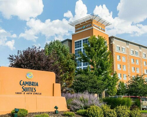 Гостиница Cambria Hotel Denver International Airport