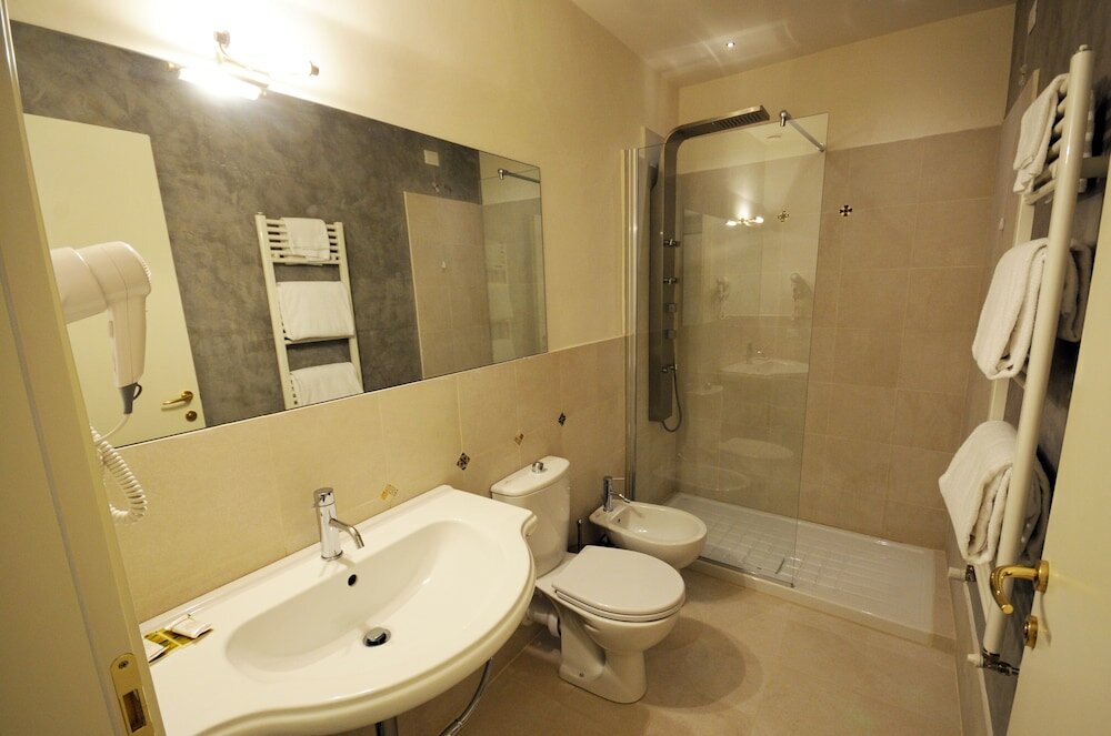 Фото Hotel Marine