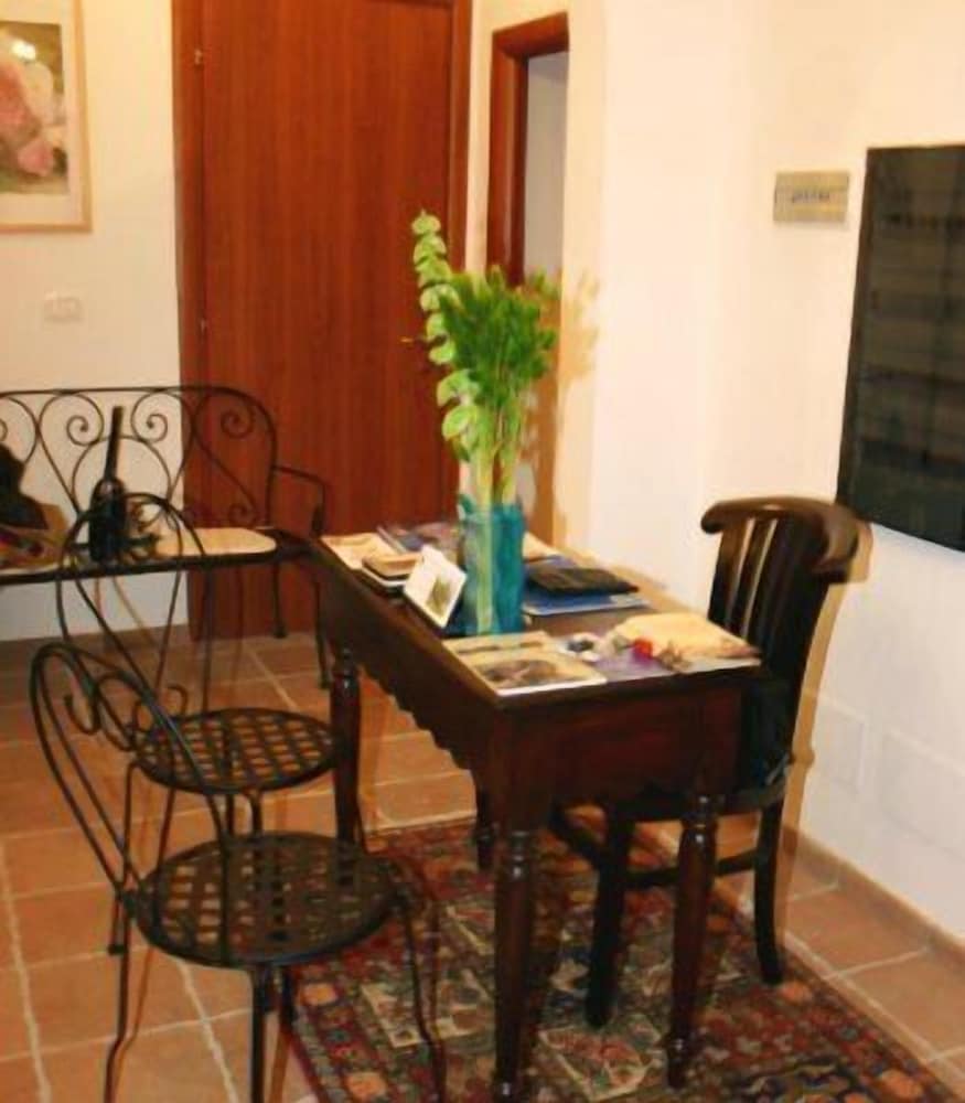 Фото Aenea's B&b