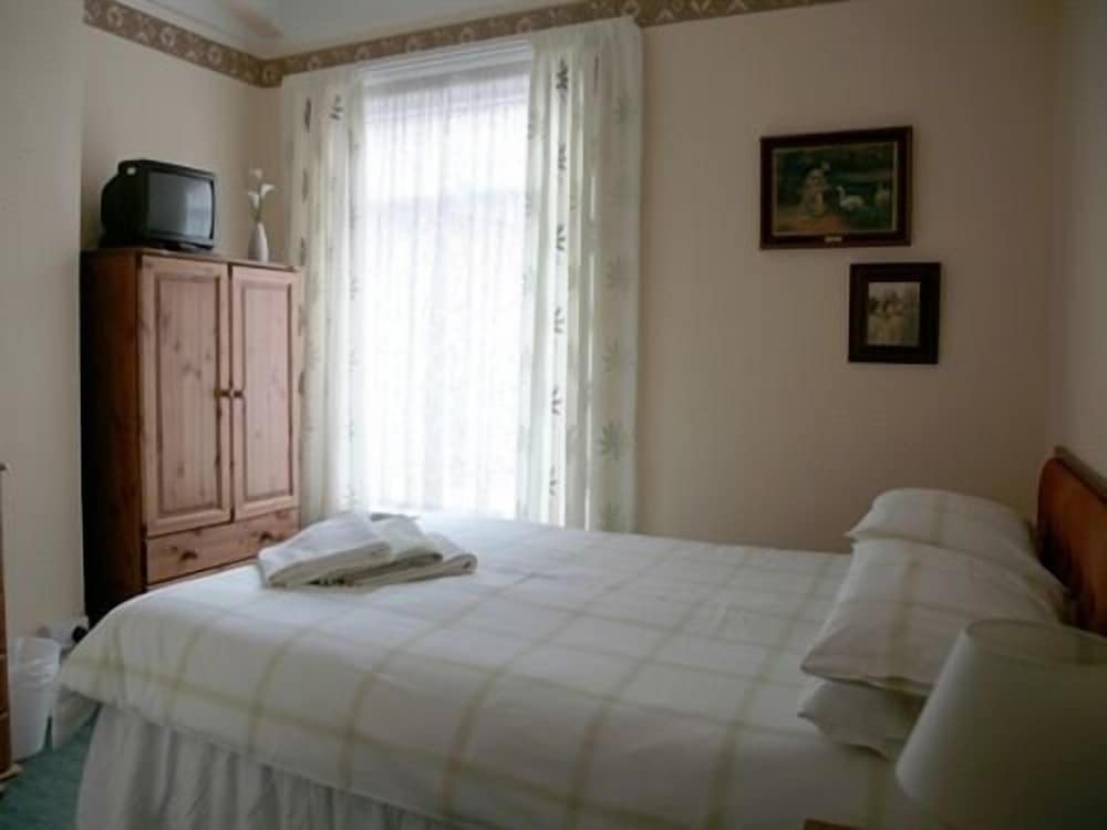 Фото Claremont House