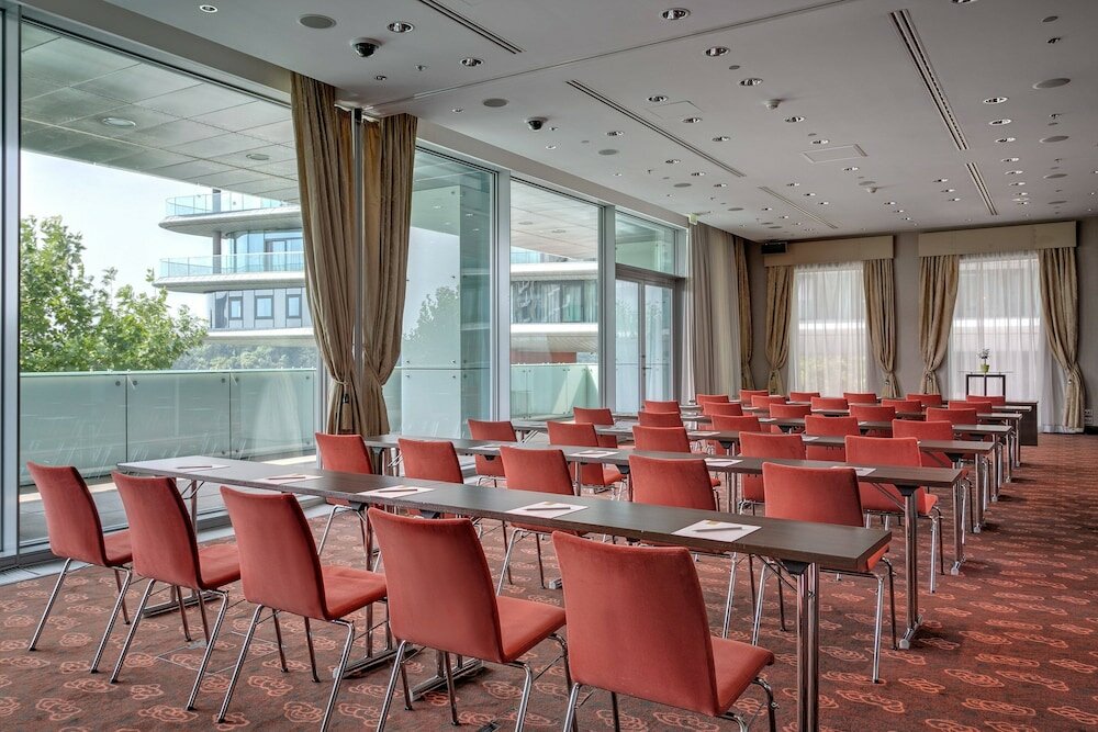 Фото Grand Hotel River Park, a Luxury Collection Hotel Bratislava