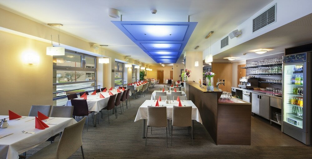 Фото Academic Hotel & Congress Centre