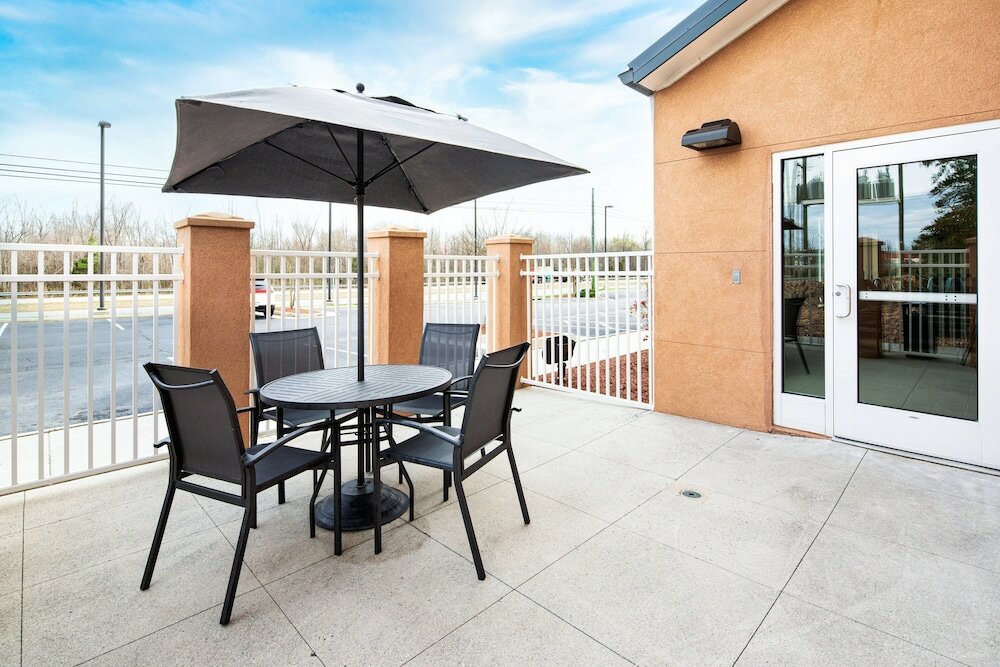 Фото Fairfield Inn & Suites South Boston