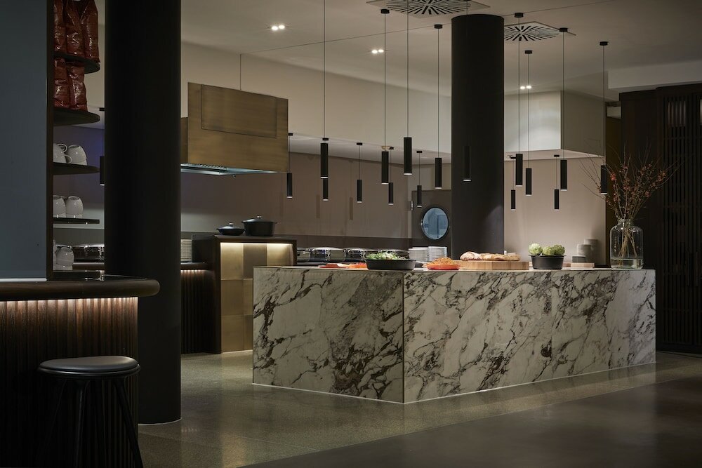 Фото Infinity Hotel & Conference Resort Munich