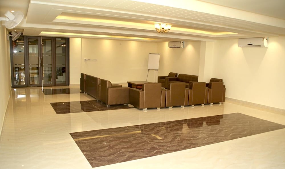 Фото Hotel Lavanya Palace