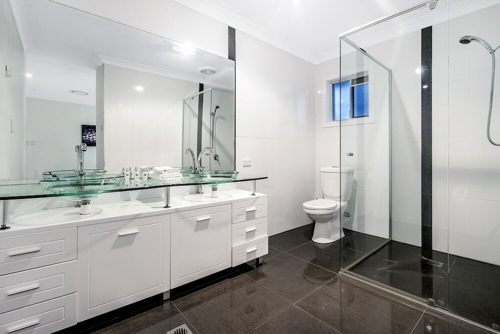 Фото Sunrise Executive 5 Bedroom Home