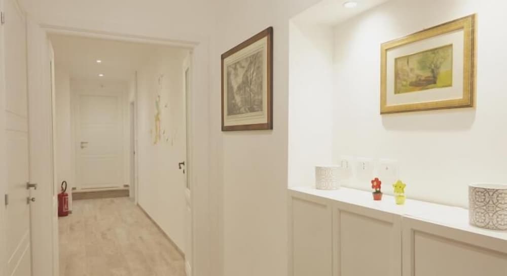 Фото Raffaela's Suite & Rooms