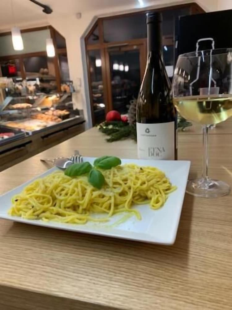 Фото Hotel Maxdorfer Hof