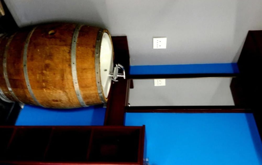 Фото Bread & Barrel Bellville Guesthouse