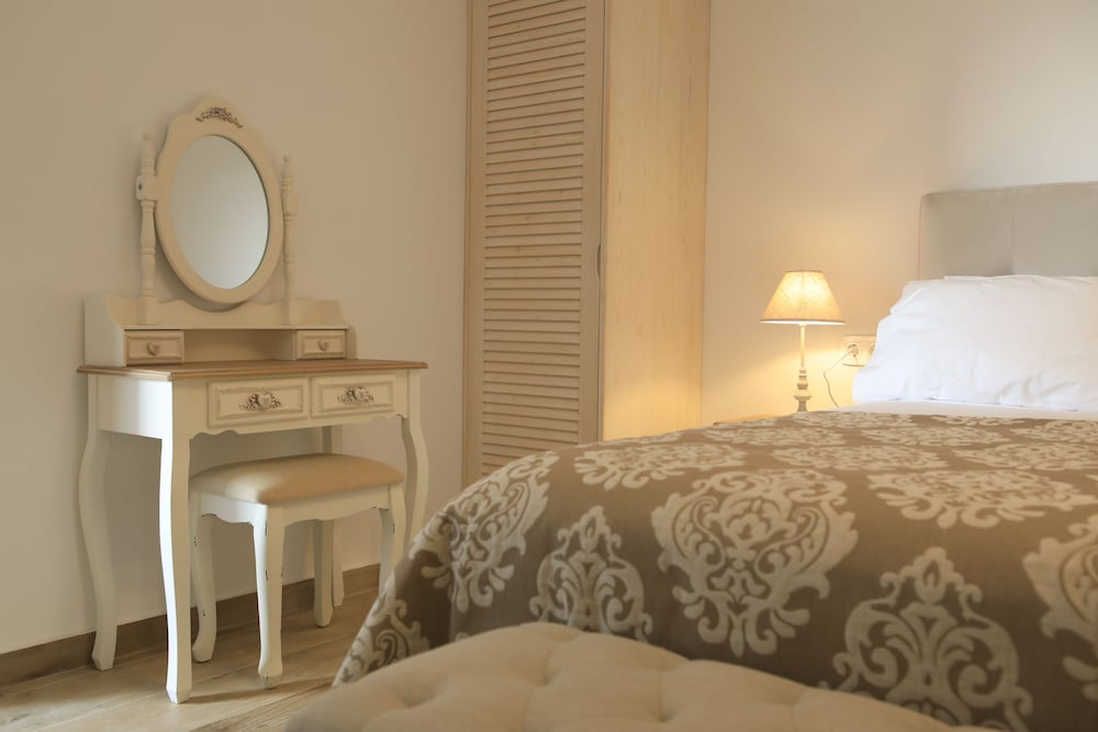 Фото Theasis Luxury Suites