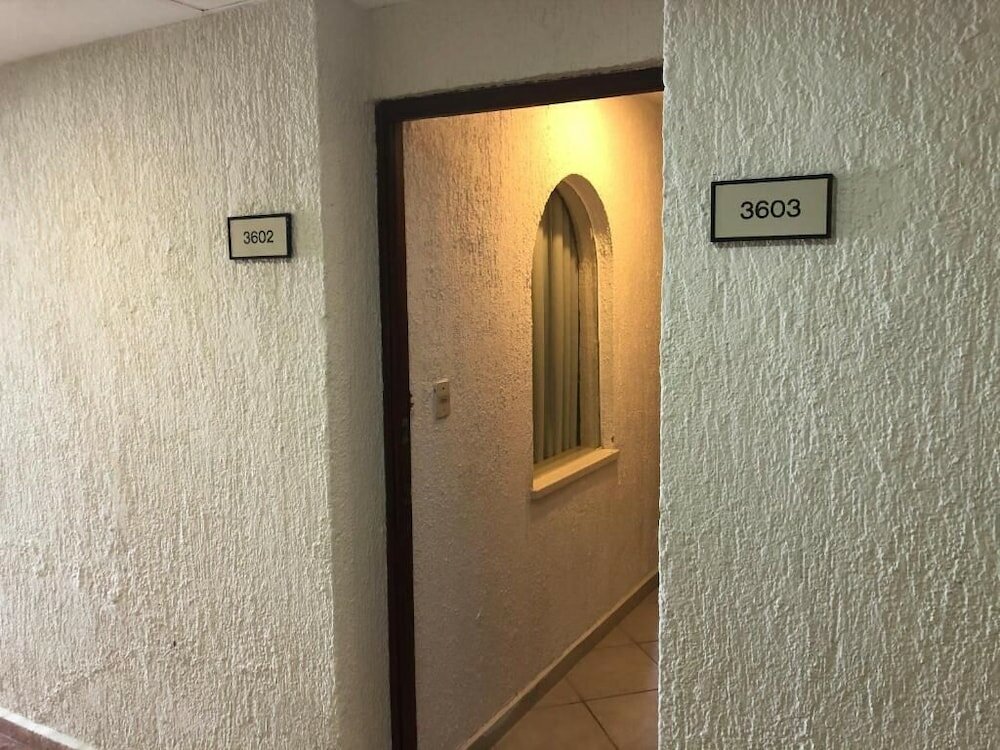 Фото Ocean Front Suites by Rodero Condos