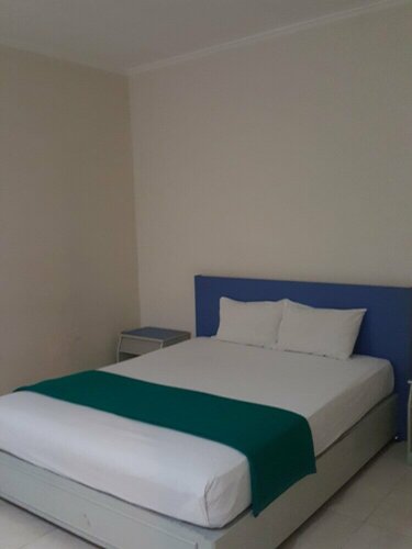 Гостиница Hotel Kharisma в Мадиуне