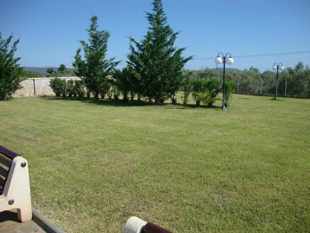 Фото Angelos Kandia Apartments