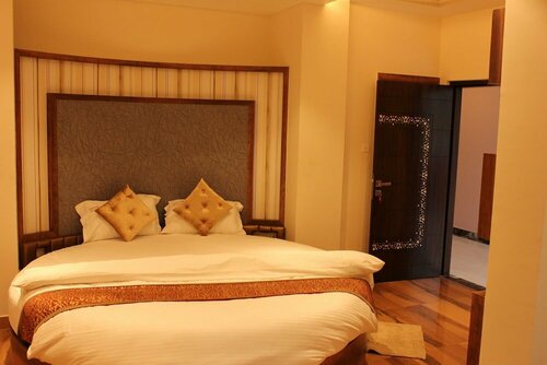 Гостиница Hotel Saffron в Варанаси
