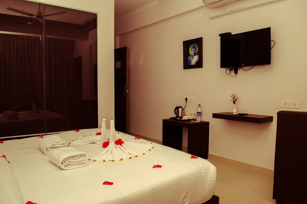 Фото Leela Backwaters Inn