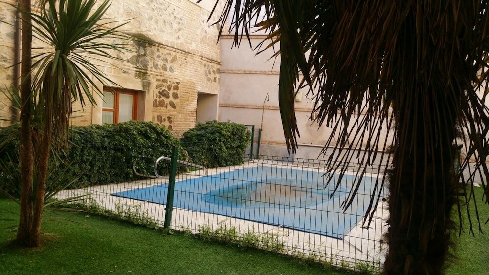 Фото Duplex University City Centre