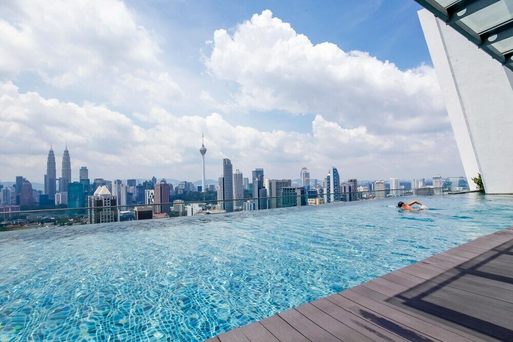 Фото Regalia Suites by Sweet Home Kl