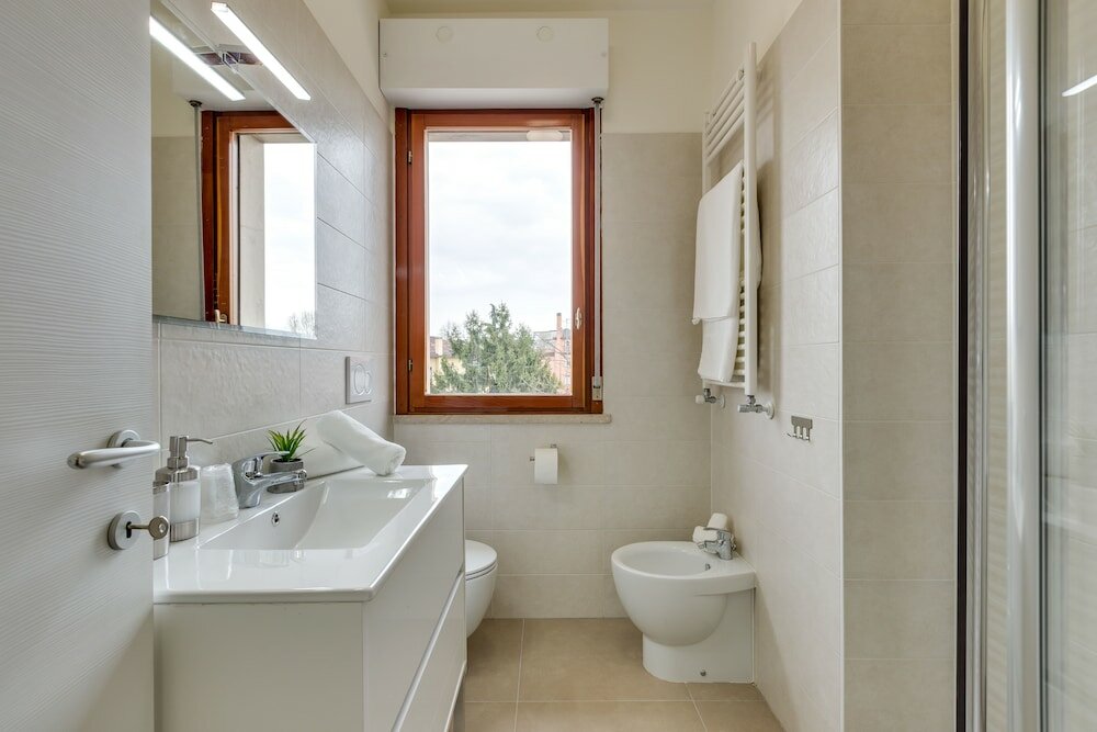 Фото Rooms Vidar Train station