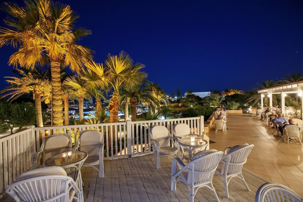 Фото Курорт Anissa Beach & Village