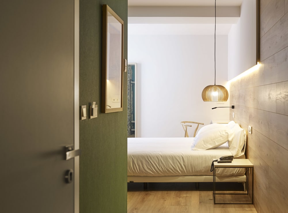 Фото Hotel Bide Bide