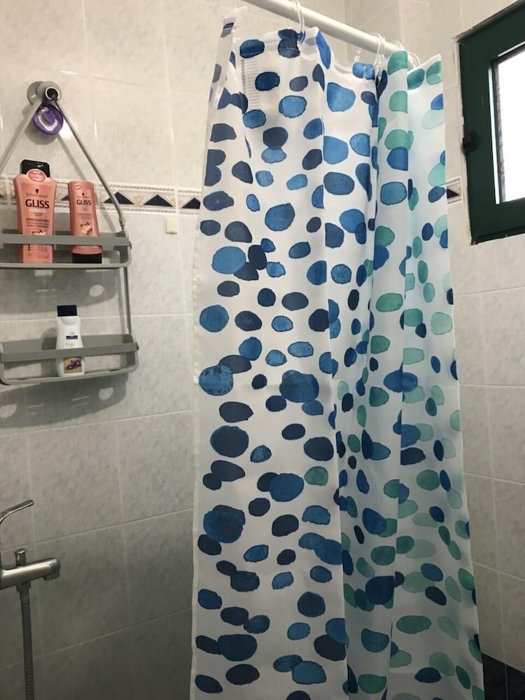 Фото Stunning sea-front maisonette