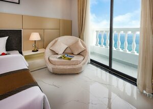 Imperial Nha Trang Hotel (Khanh Hoa Province, Nha Trang, Vinh Nguyen Ward, Tran Phu Street, 20), hotel