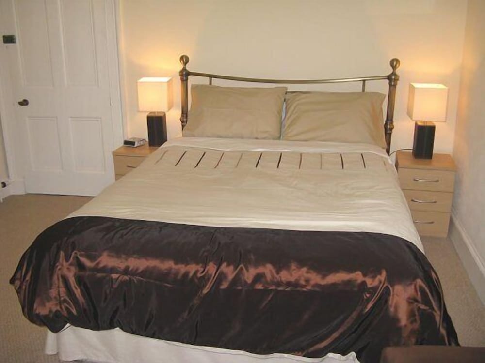 Фото Dumfries Villa