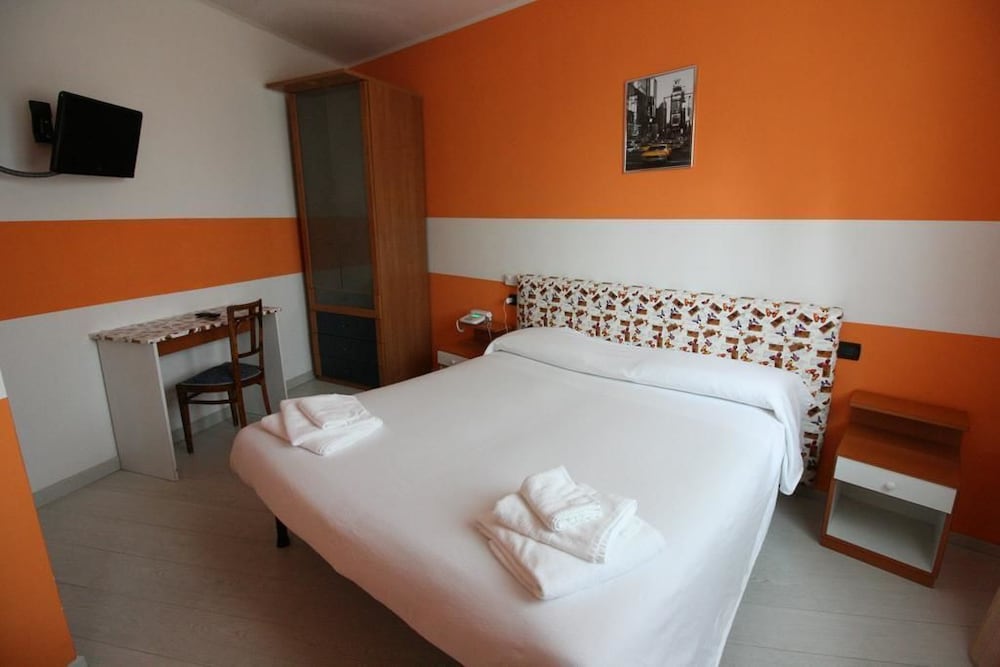 Фото Albergo Ristorante la Bussola