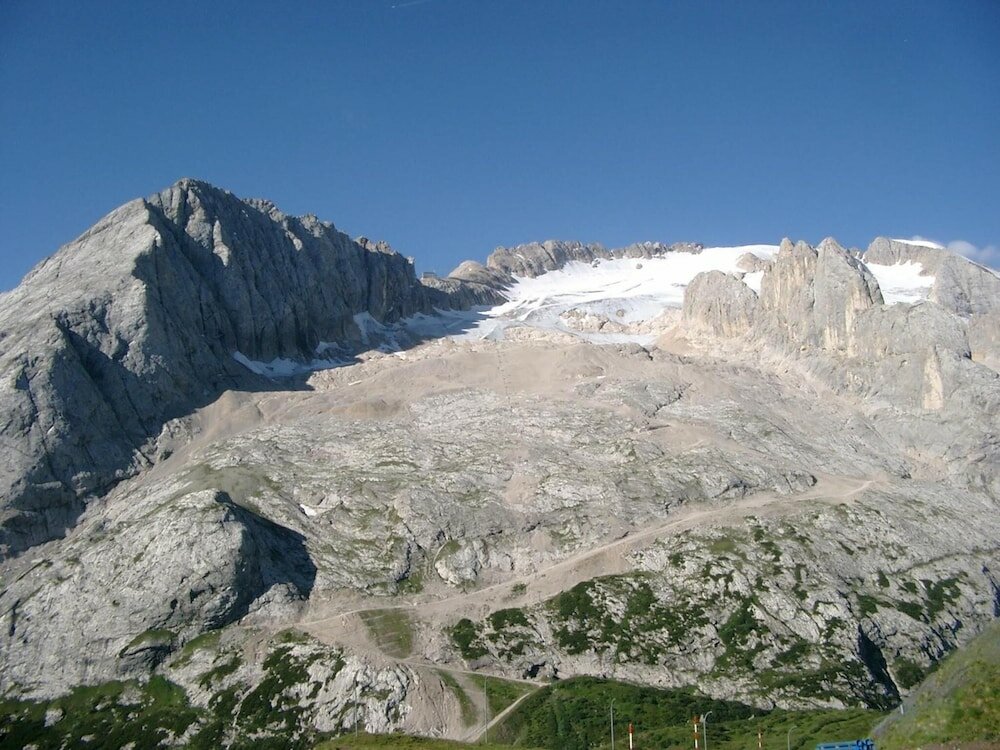 Фото Albergo Genzianella