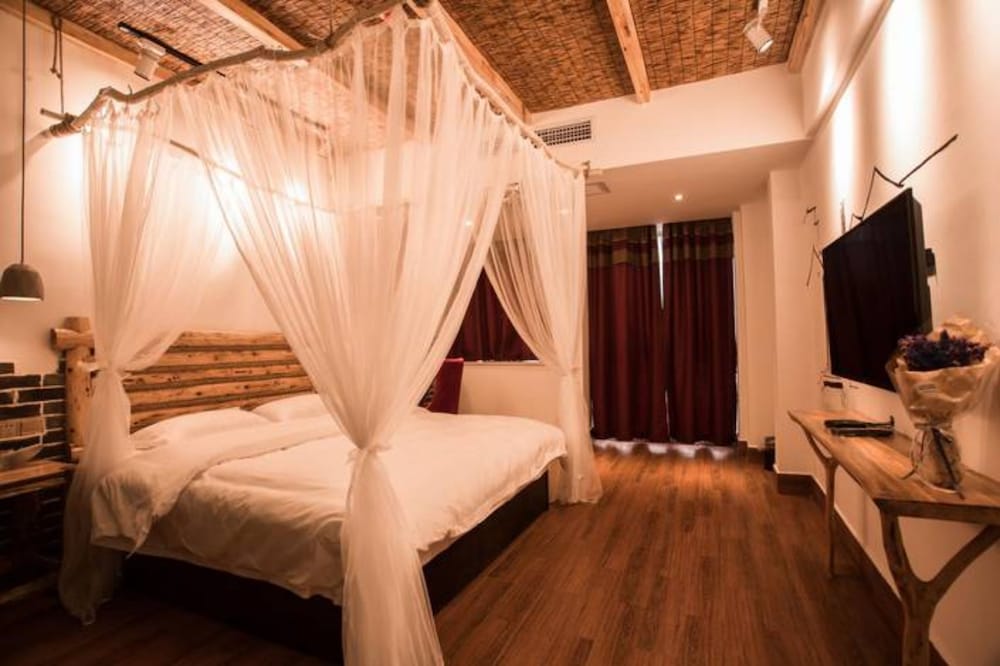 Фото Zhangjiajie Interval Time Travel Inn