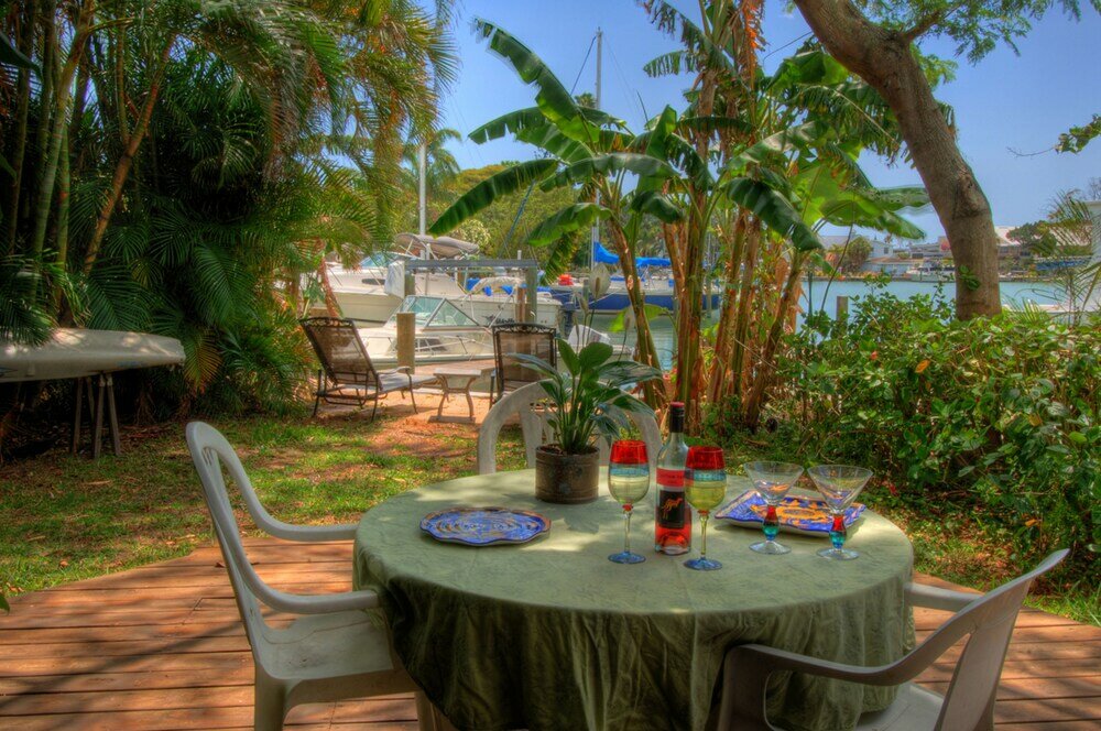 Фото Oasis at John's Pass Madeira Beach