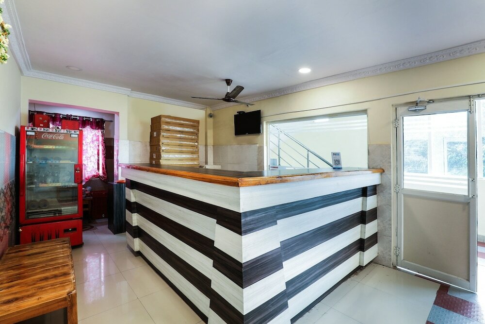 Фото Oyo 12973 Hotel Crystal