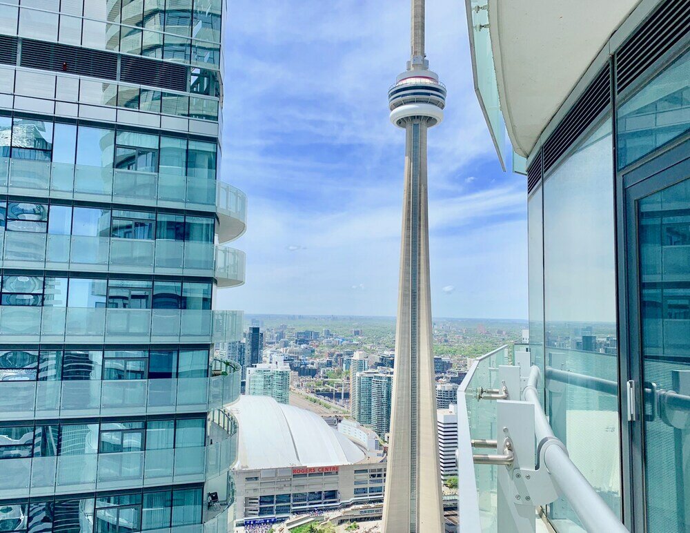 Фото Exquisite 55th Floor 2 Bed 2 Bath Parking