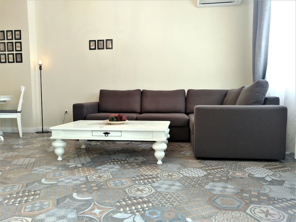 Фото Baratero City Corner II Apartment