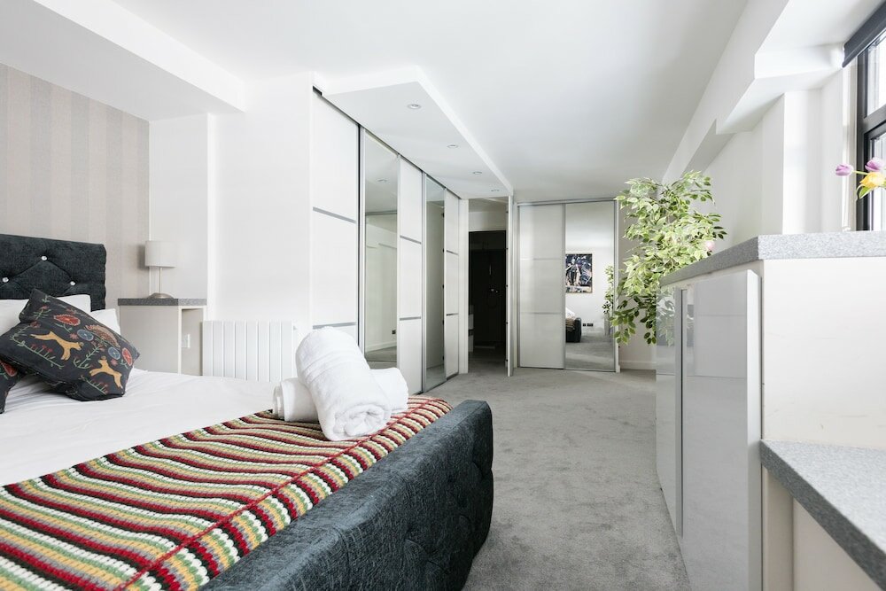 Фото The London Warehouse Apartments