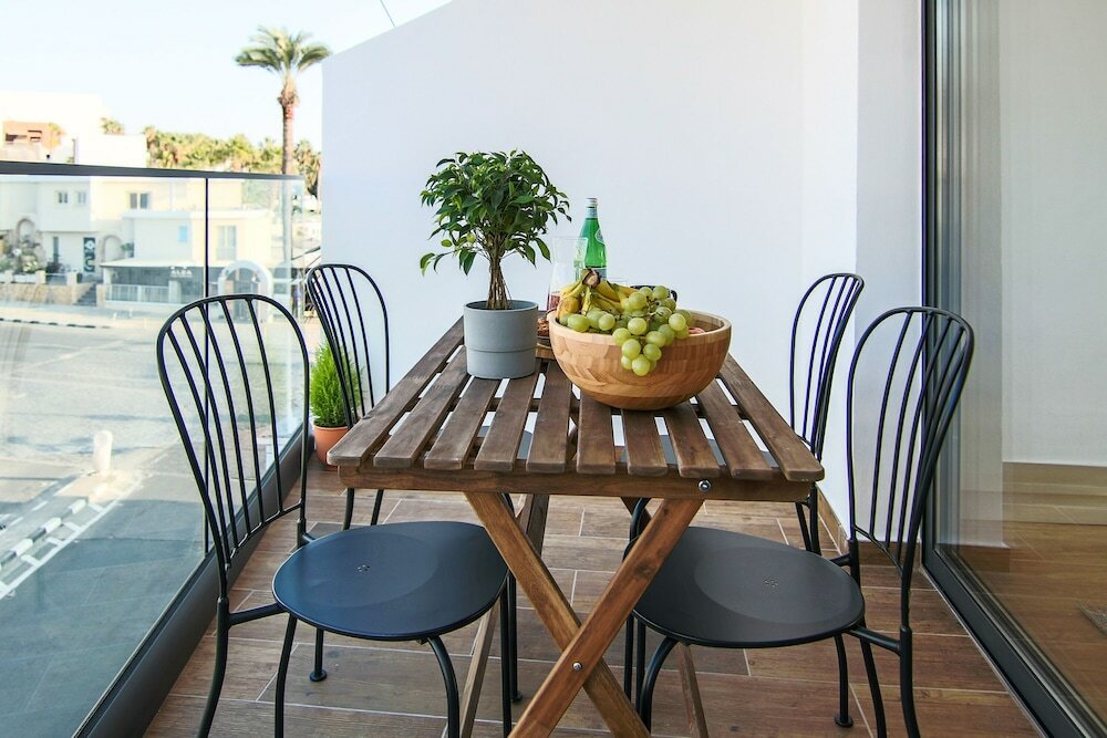 Фото Phaedrus Living: Seaside Luxury Flat Athina 109