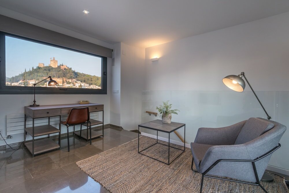 Фото Chezmoihomes Plaza Nueva Premium