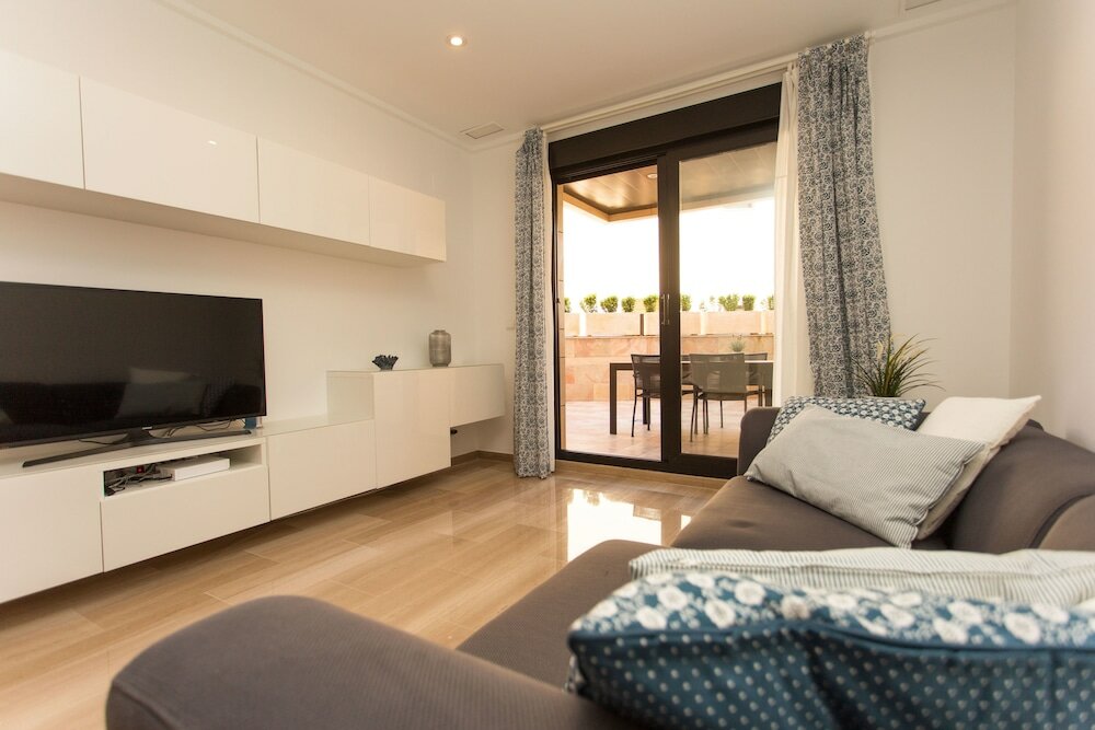 Фото Lujoso apartamento con piscina interior