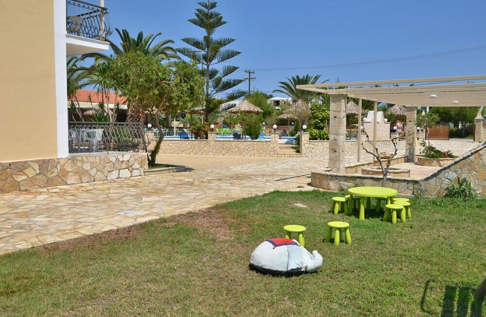 Фото Sunny Garden