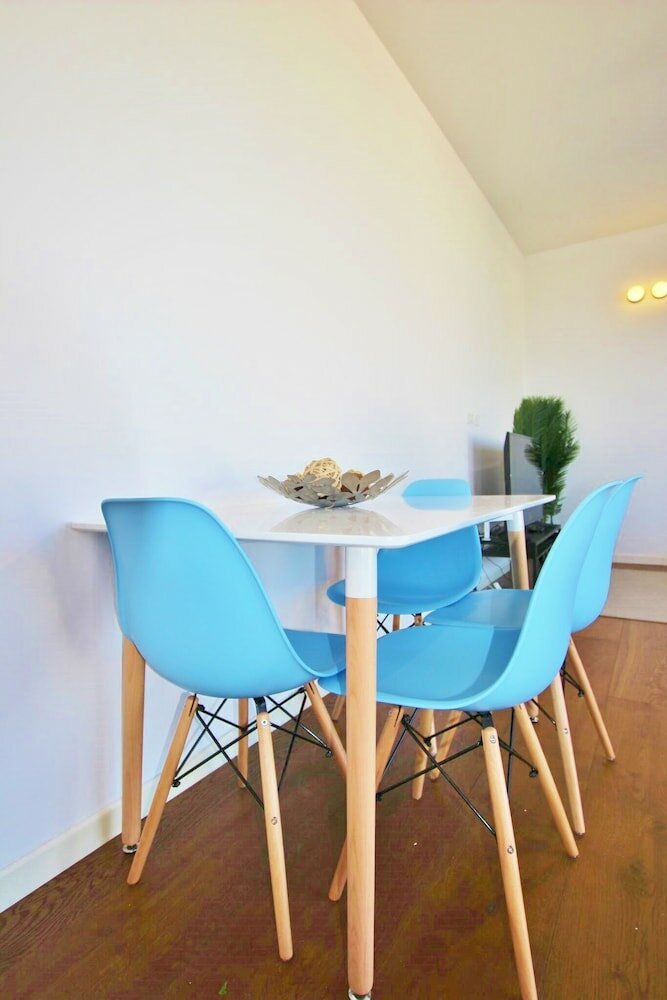 Фото 2 Bedroom Apartment with Hot Tub Facing Bograshov Beach