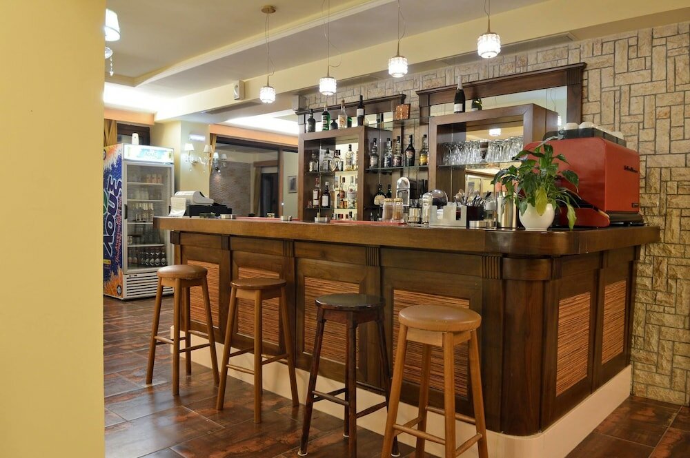 Фото Hotel Mikri Archontissa